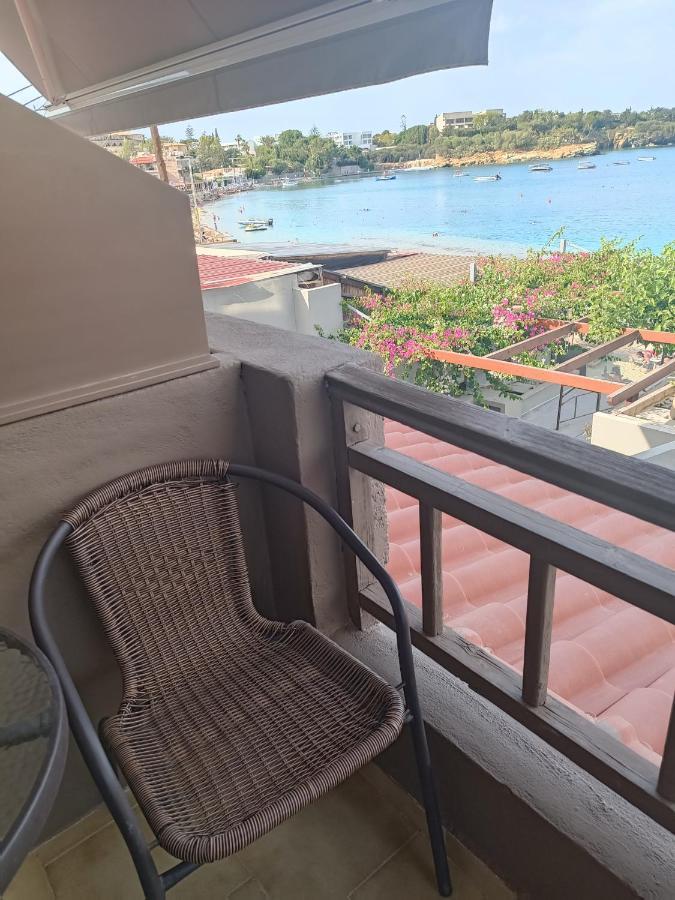 Buganvilla Sea View Apts 阿齐亚·佩拉加 外观 照片