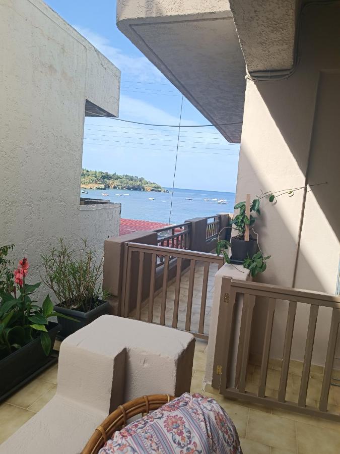 Buganvilla Sea View Apts 阿齐亚·佩拉加 外观 照片