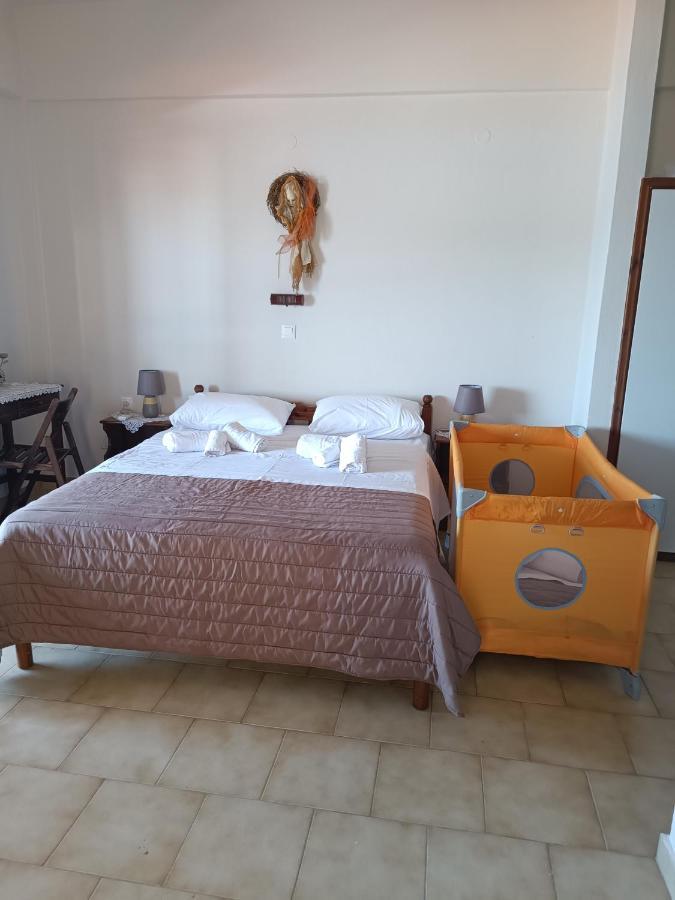 Buganvilla Sea View Apts 阿齐亚·佩拉加 外观 照片