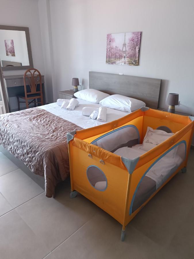 Buganvilla Sea View Apts 阿齐亚·佩拉加 外观 照片
