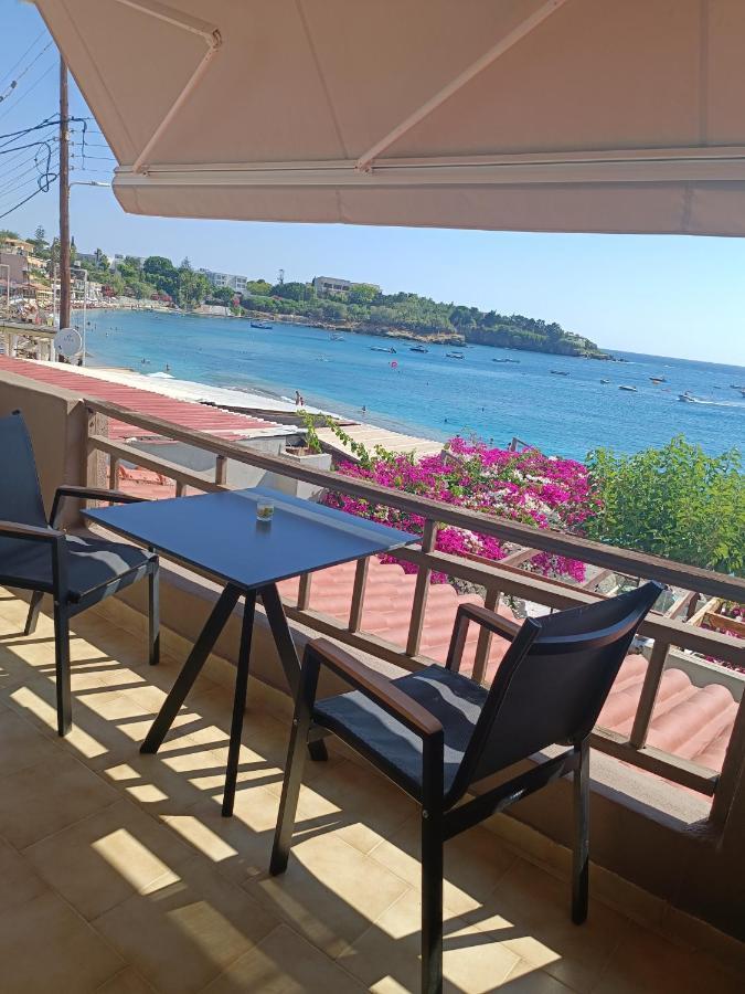 Buganvilla Sea View Apts 阿齐亚·佩拉加 外观 照片