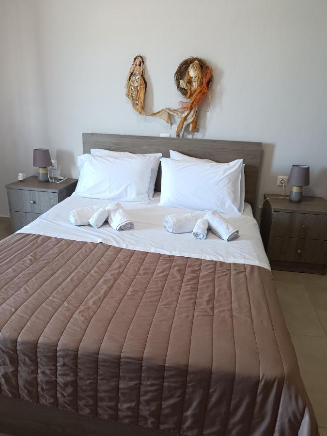 Buganvilla Sea View Apts 阿齐亚·佩拉加 外观 照片