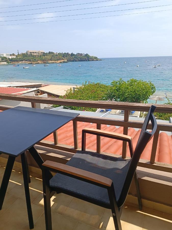 Buganvilla Sea View Apts 阿齐亚·佩拉加 外观 照片