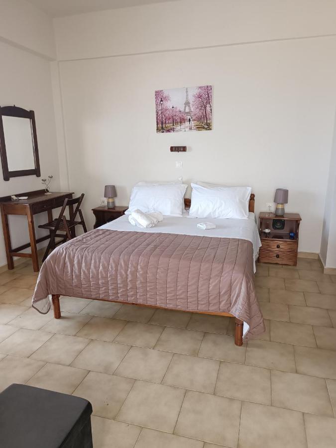 Buganvilla Sea View Apts 阿齐亚·佩拉加 外观 照片